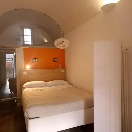 Casa Della Luna Bed & Breakfast