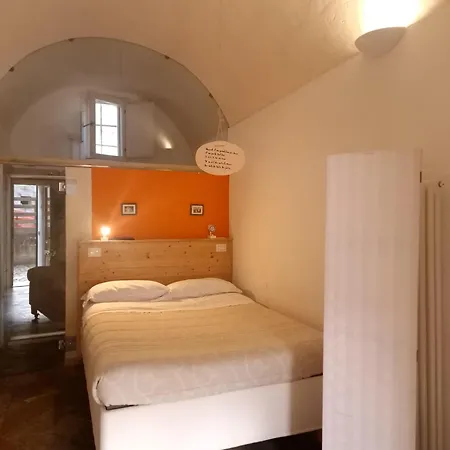 Casa Della Luna Bed & Breakfast 3*