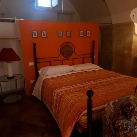 Casa Della Luna Bed & Breakfast 3*