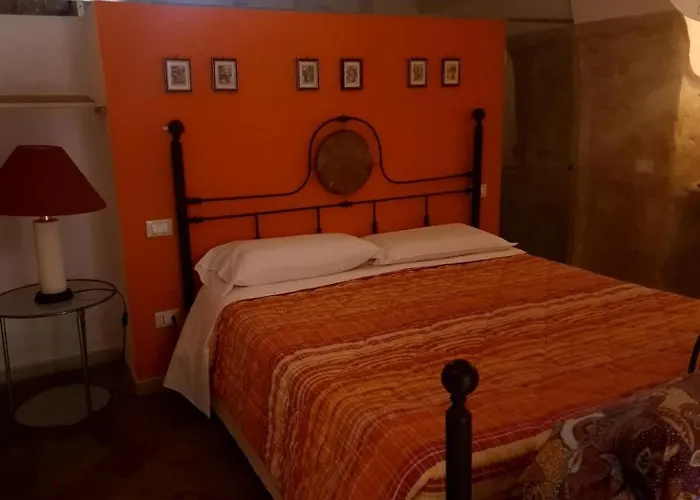 Casa Della Luna Bed & Breakfast 3*